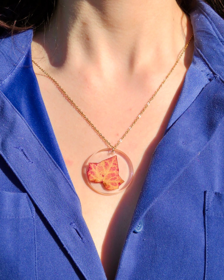 Autumn ivy leaf necklace